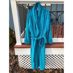 Sleep Chic Turquoise Bathrobe